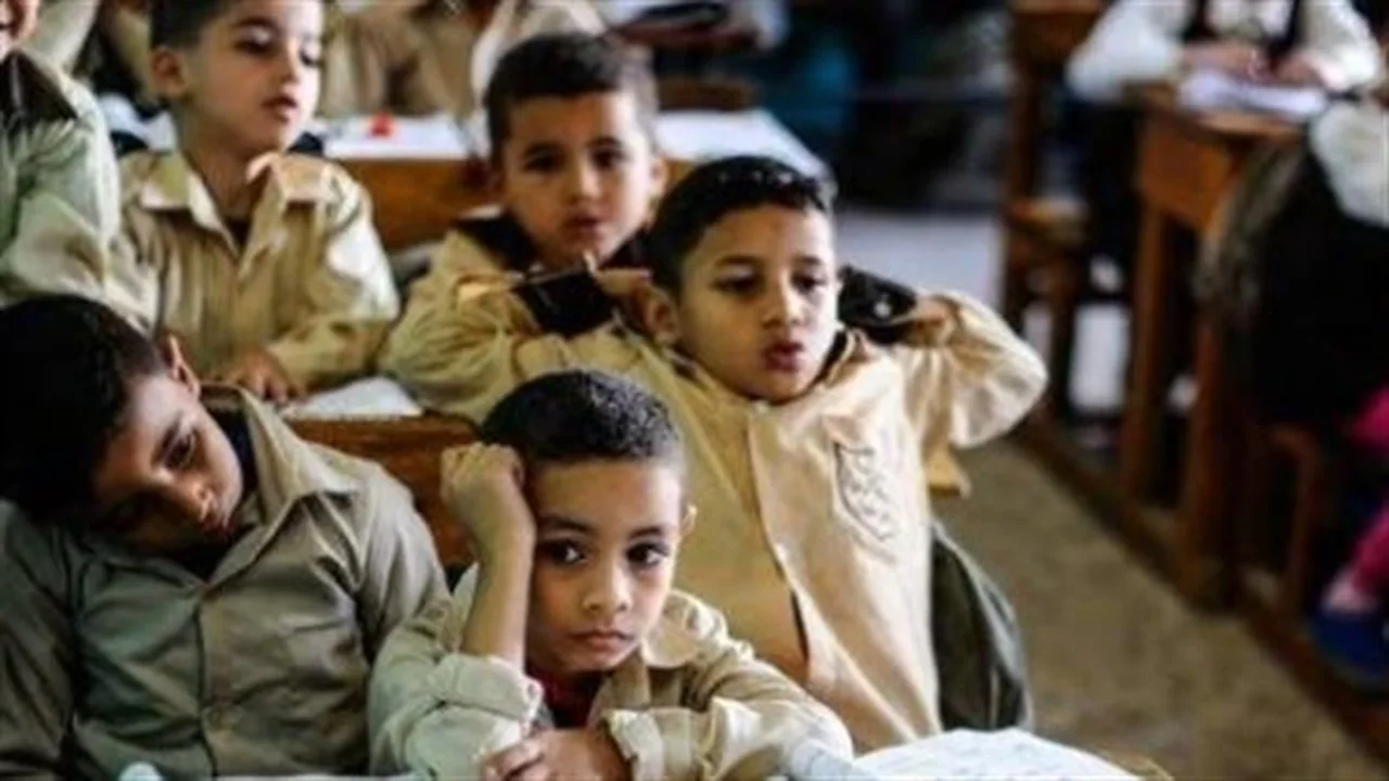 تعديل اليوم الدراسي.. تفاصيل الجدول الزمني لصفوف النقل والشهادات خلال شهر رمضان